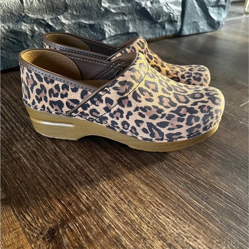 Leopard Print Women's Dansko Clogs